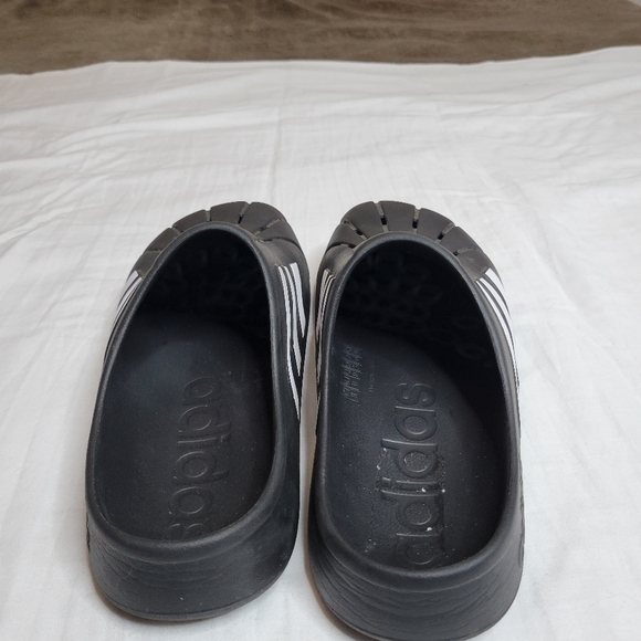 Adidas Adilette Clog Sandals - Picture 4 of 6